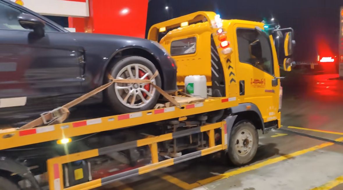 新竹行车途中遇到突发状况该如何呼叫道路救援？